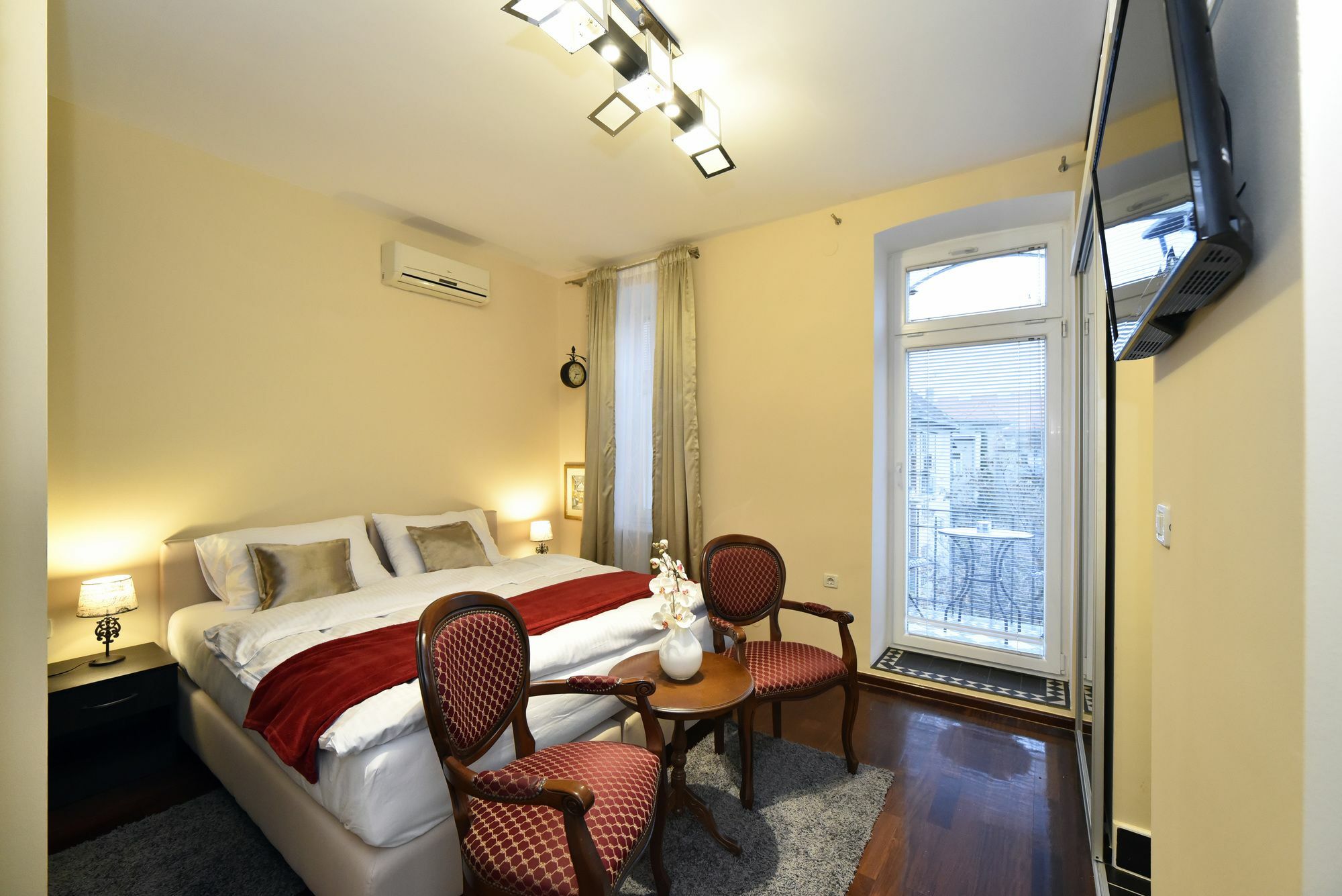 Luxury Residence Center Apartment Zagreb Bagian luar foto